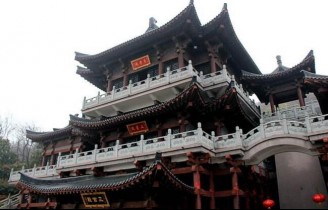 明時代の勅真人伝派の碑