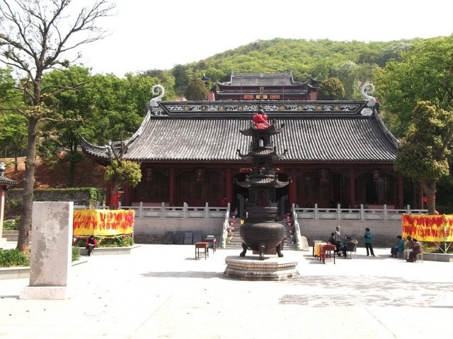 朱自英氏の顕彰碑